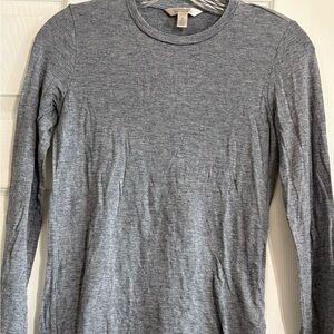Banana Republic gray long sleeve Tshirt